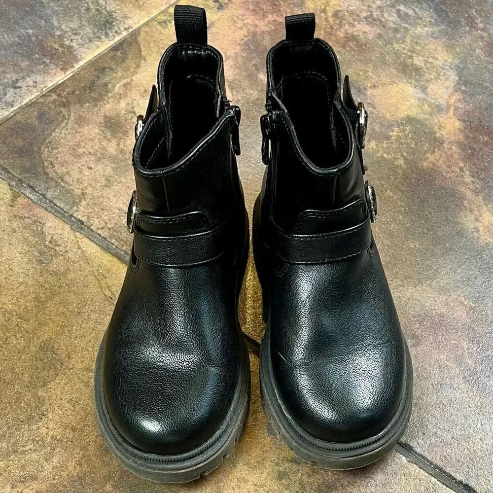 Cat & Jack Evie Lug Sole Black Ankle Boots 11